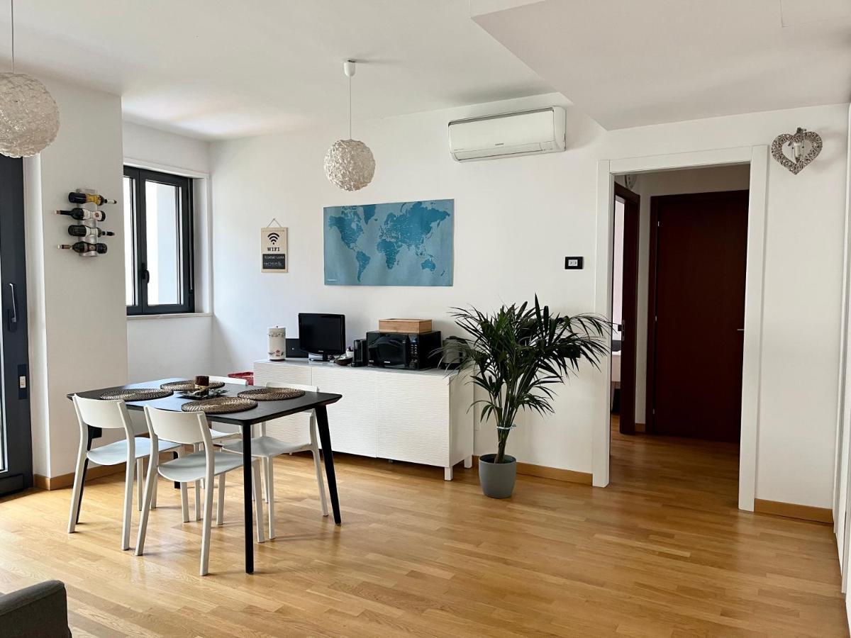 Appartamento Sulla Metro 3 Gialla Maciachini 米兰 外观 照片